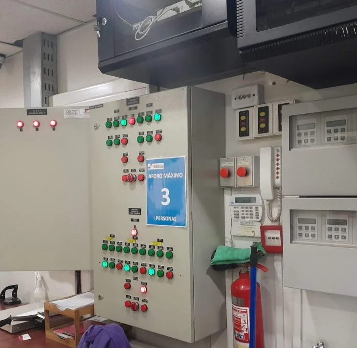 Tablero de control y centrales de detección